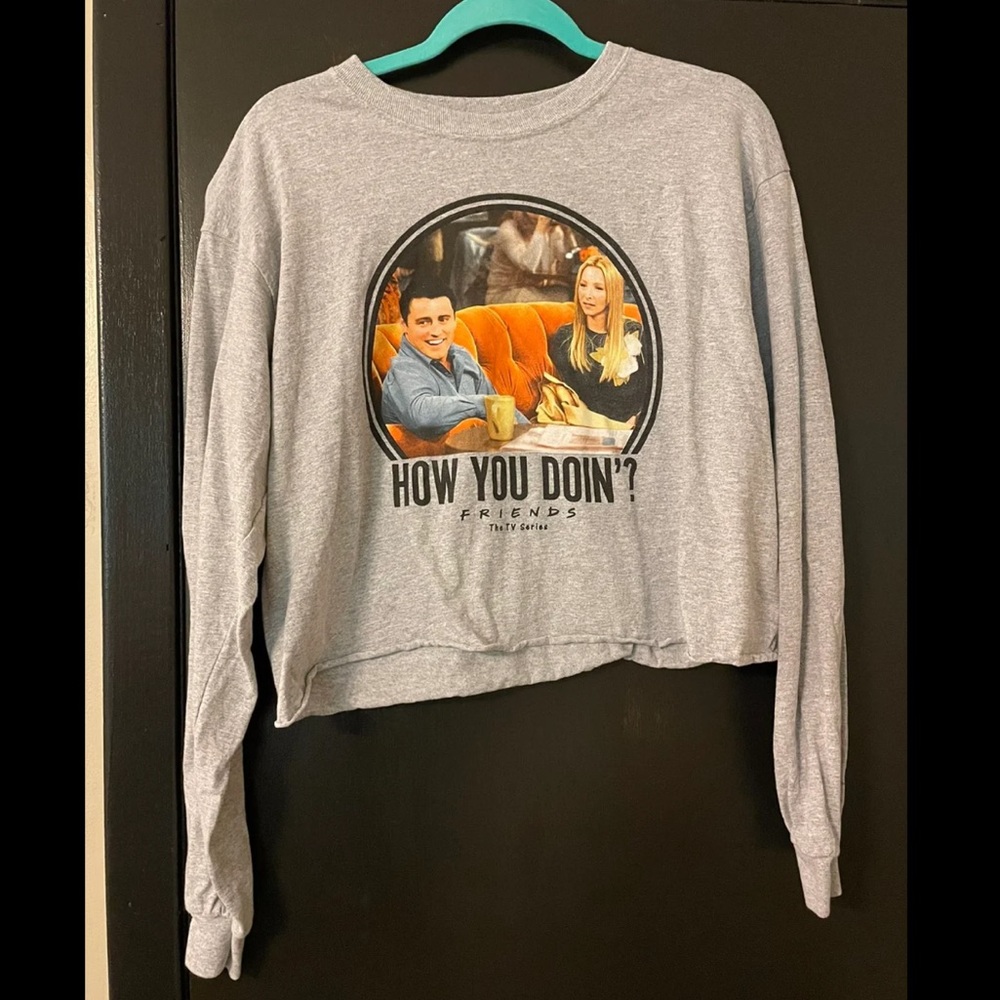 Friends Cropped Tee